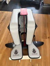 Lade das Bild in den Galerie-Viewer, AirRider Pump Foil Set mit Board